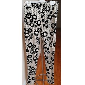 White & Black Floral Leggings- being donated after 1/31